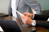 �ʐڂ̕�����S���́H